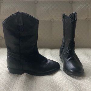 Frye Toddler boots, black, inside zip, size 8.5
